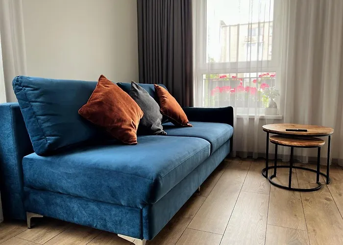 Cozy Family Apartment Near The Old Town