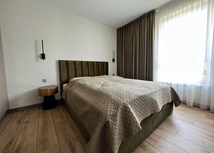 Cozy Family Apartment Near The Old Town